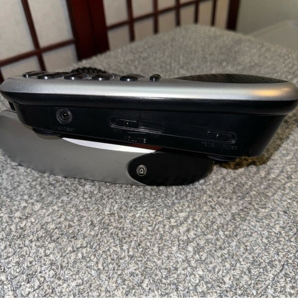 DURABRAND PH 3235 13 Memory Speakerphone Flash Redial Pause Cord Desk Telephone - Picture 5 of 16